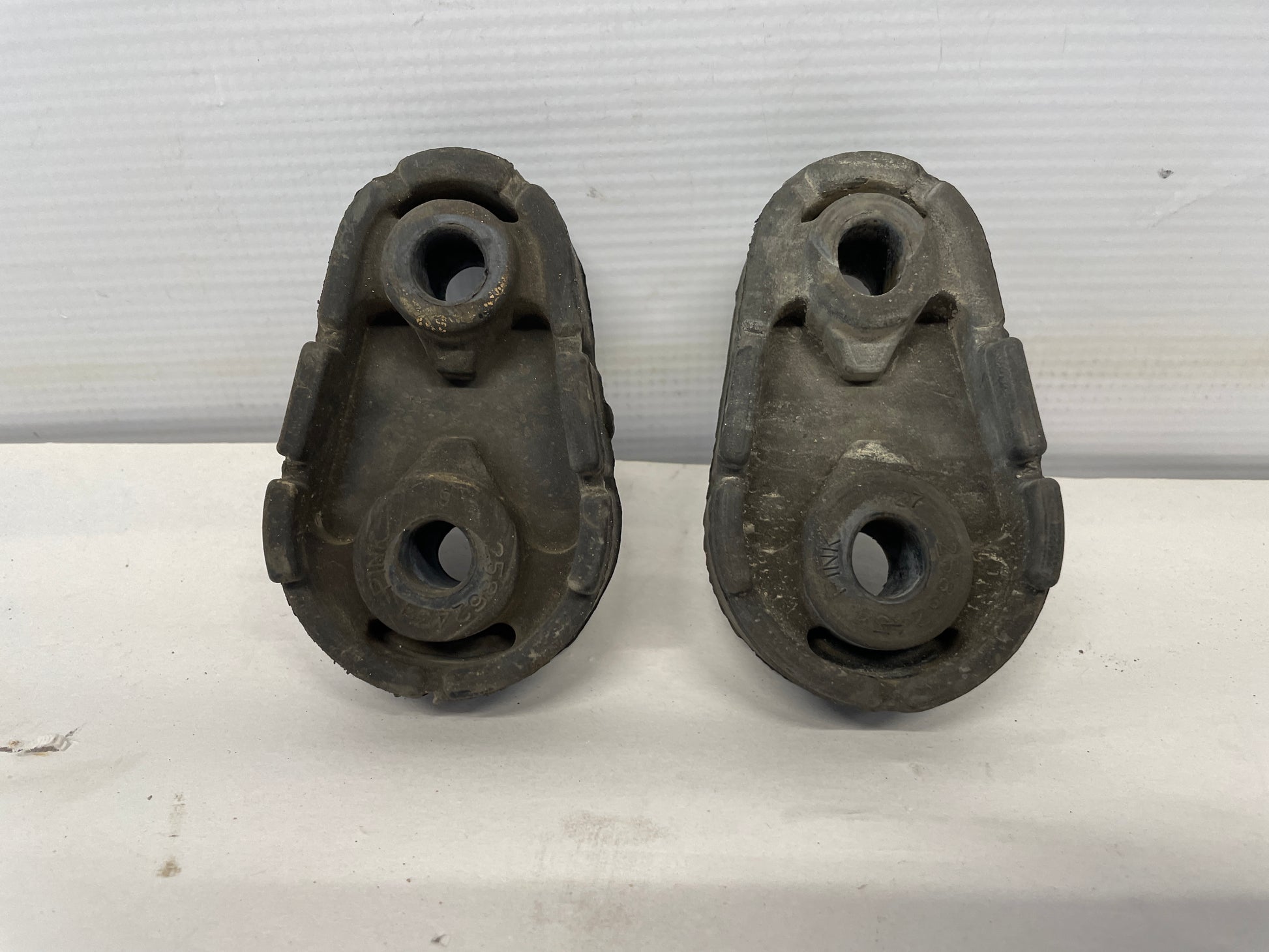 2015 Chevy Camaro SS Rear Exhaust Hanger Insulator Support OEM - Day's Parts Yard