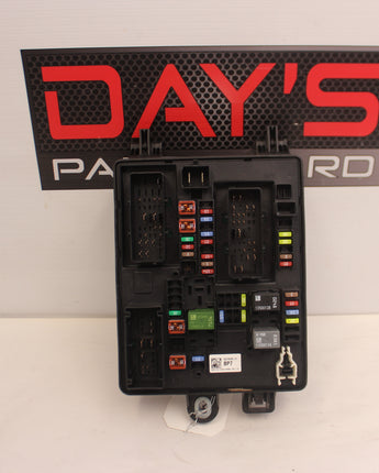 2015 Chevy SS Sedan Rear Fuse Box Relay Panel OEM