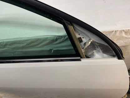 2013 Chevy Caprice PPV Rh Passenger Exterior Door White OEM - Day's Parts Yard