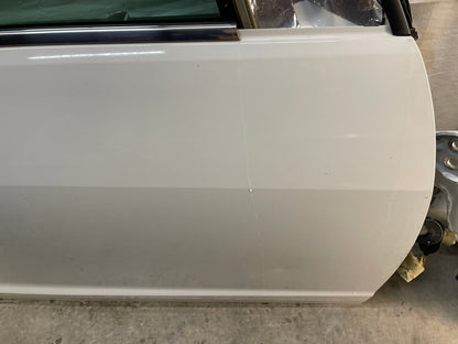 2013 Chevy Caprice PPV Rh Passenger Exterior Door White OEM - Day's Parts Yard