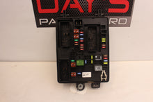 2015 Chevy SS Sedan Rear Fuse Box Relay Panel OEM - Day's Parts Yard