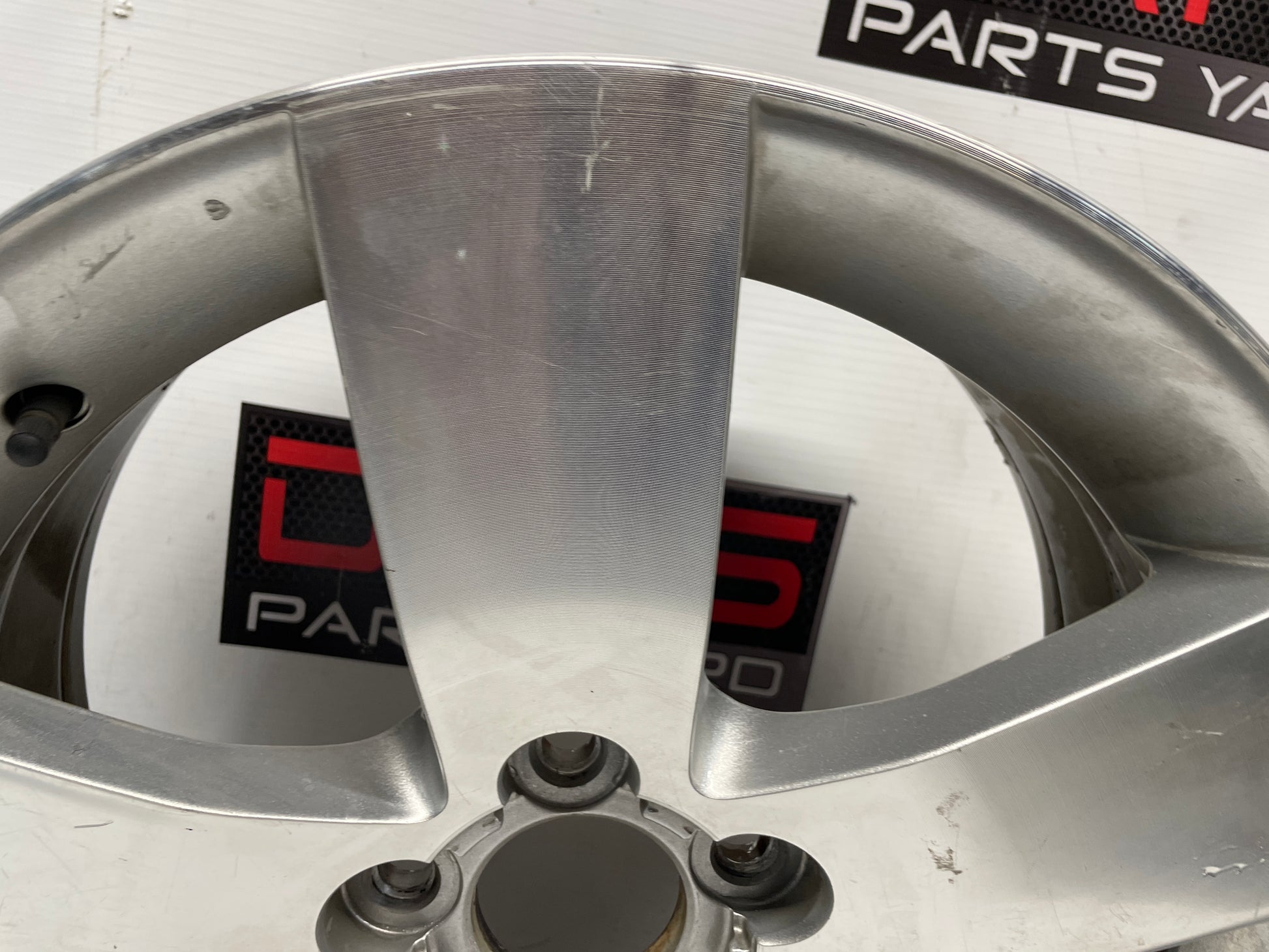 2015 Chevy SS Sedan Factory OEM 19X8 Wheel - Day's Parts Yard