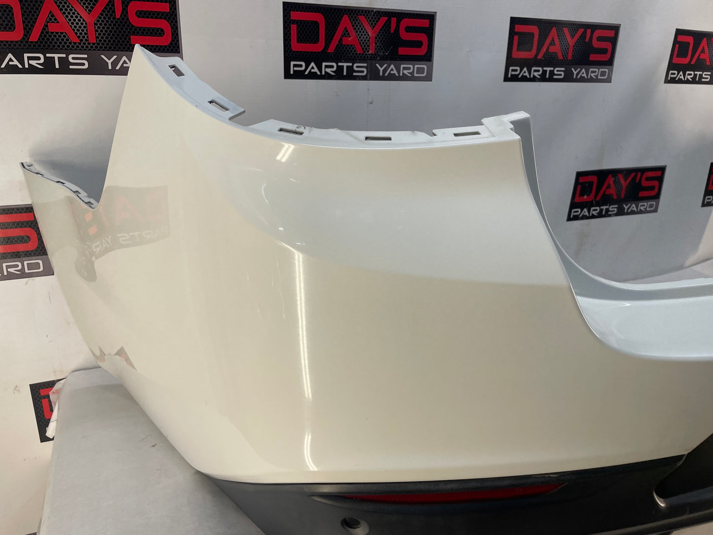 2014 Chevy SS Sedan Rear Bumper Cover Assembly White OEM - Day's Parts Yard