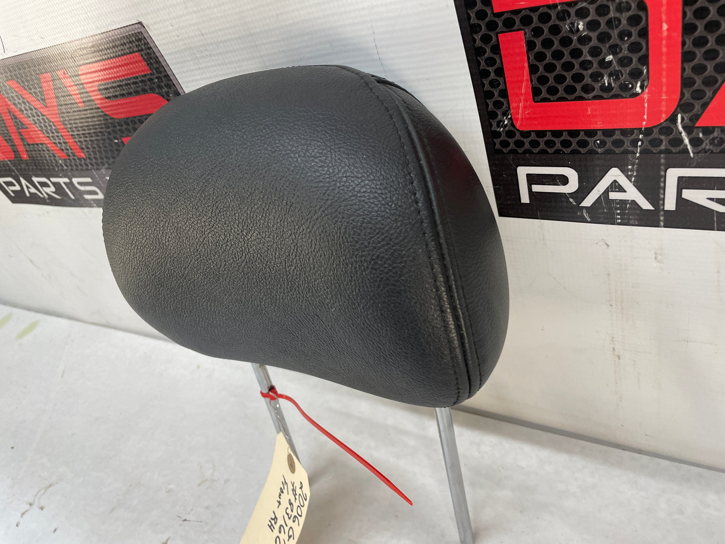 2006 Pontiac GTO RH Passenger Seat Head Rest Headrest OEM