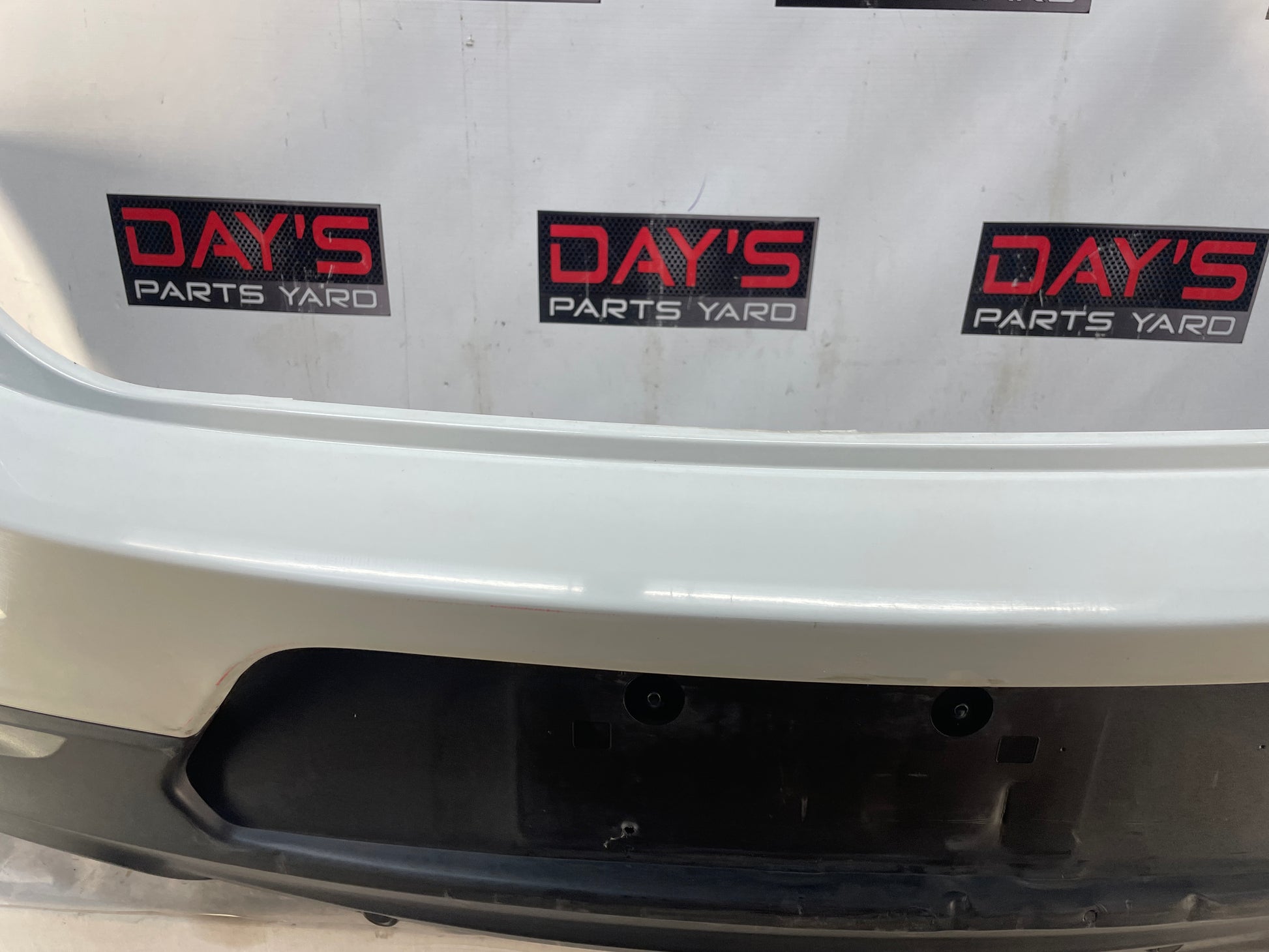 2014 Chevy SS Sedan Rear Bumper Cover Assembly White OEM - Day's Parts Yard