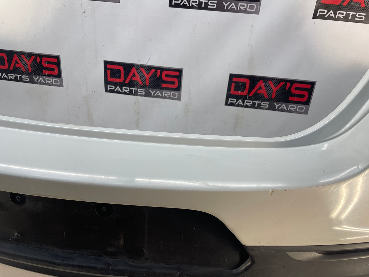 2014 Chevy SS Sedan Rear Bumper Cover Assembly White OEM - Day's Parts Yard