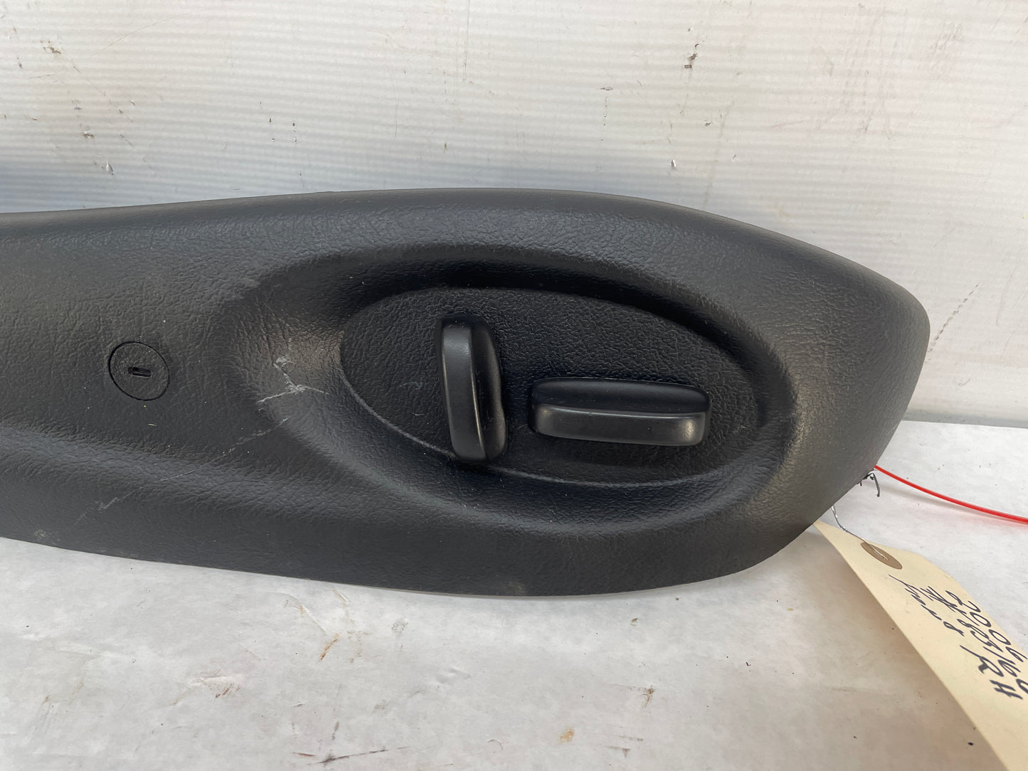 2006 Pontiac GTO RH Passenger Front Power Seat Access Controls Buttons Module OEM