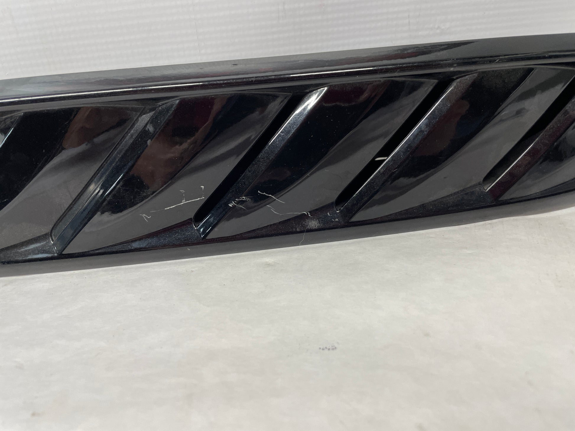 2017 Chevy SS Sedan Factory OEM Black RH Passenger Hood Vents Scoops - Day's Parts Yard