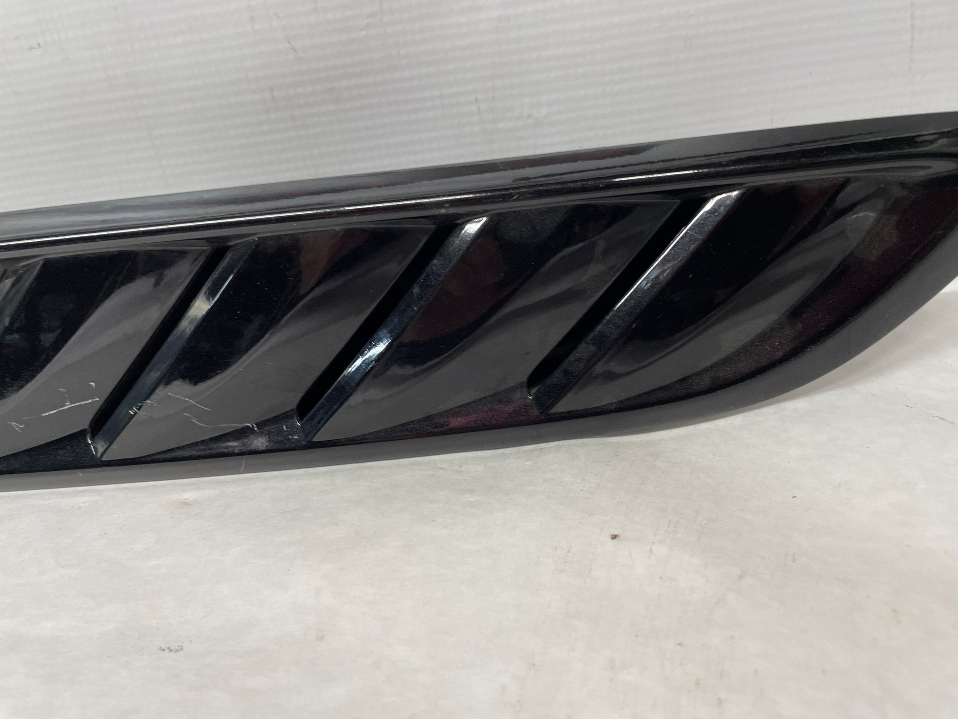 2017 Chevy SS Sedan Factory OEM Black RH Passenger Hood Vents Scoops - Day's Parts Yard