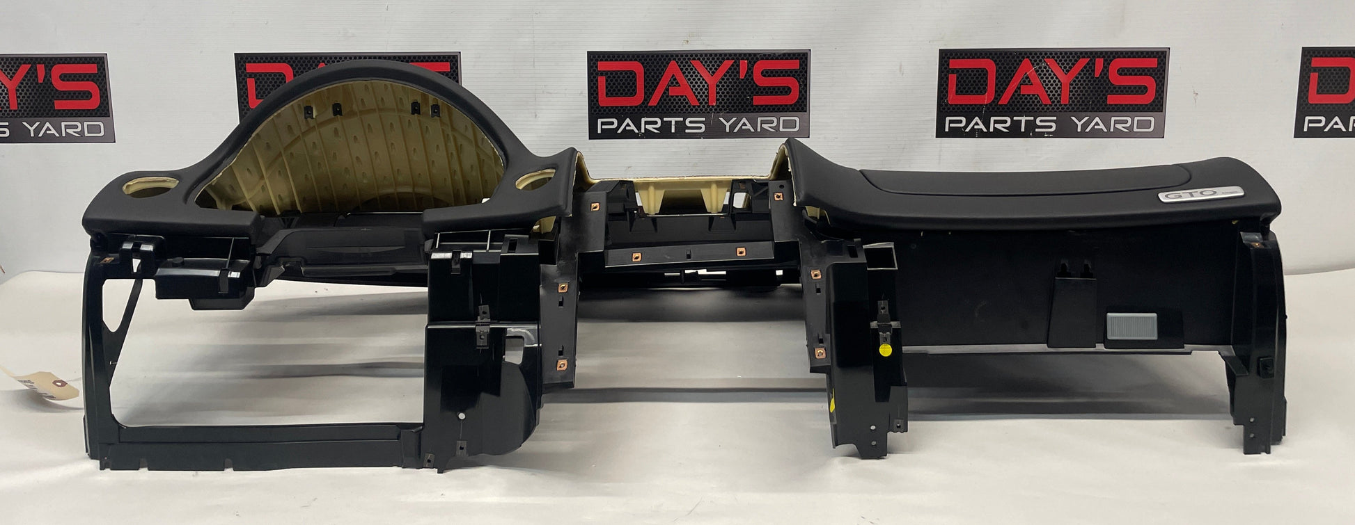 2004 Pontiac GTO Dash Pad Board OEM - Day's Parts Yard