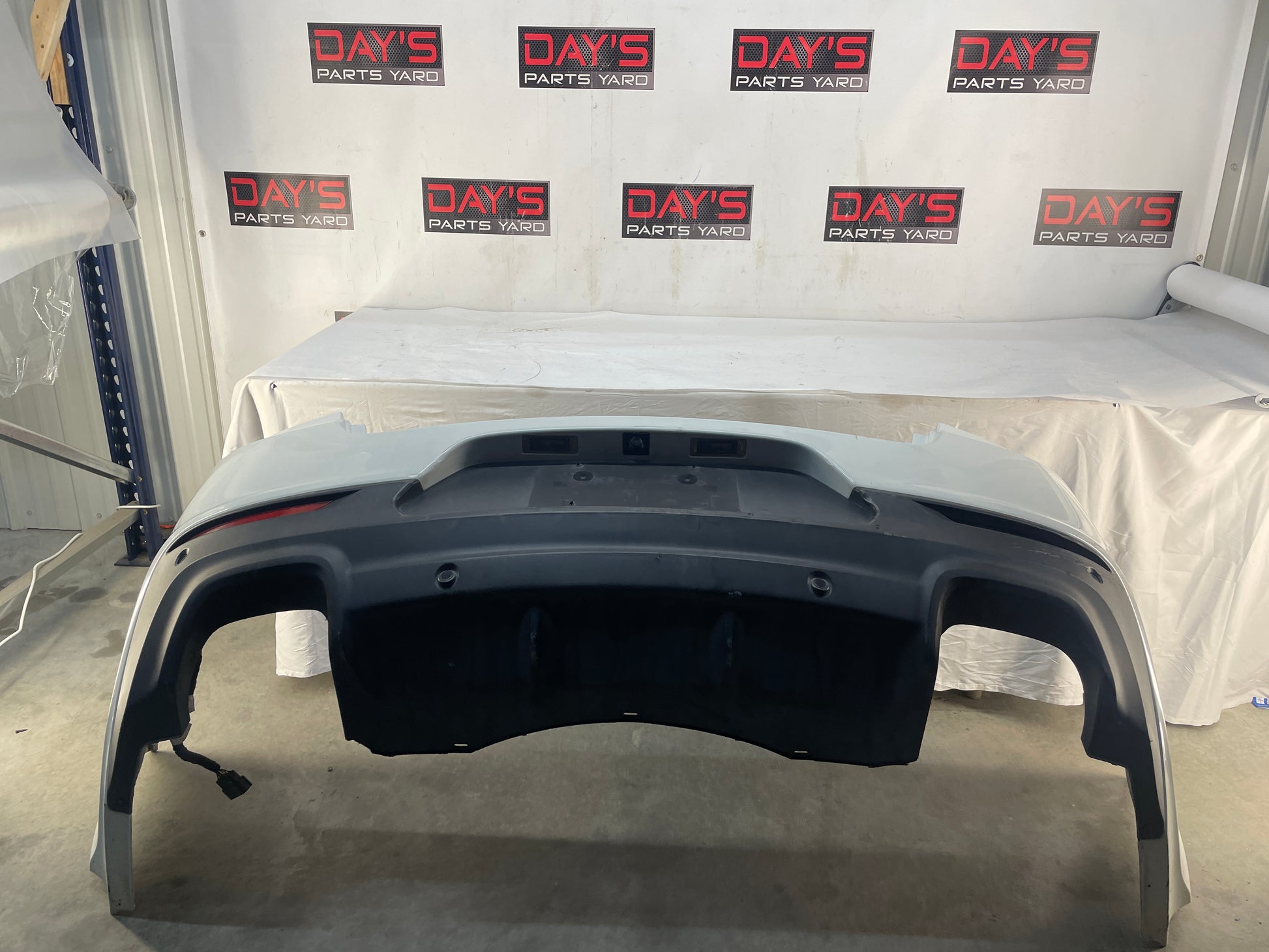 2014 Chevy SS Sedan Rear Bumper Cover Assembly White OEM - Day's Parts Yard