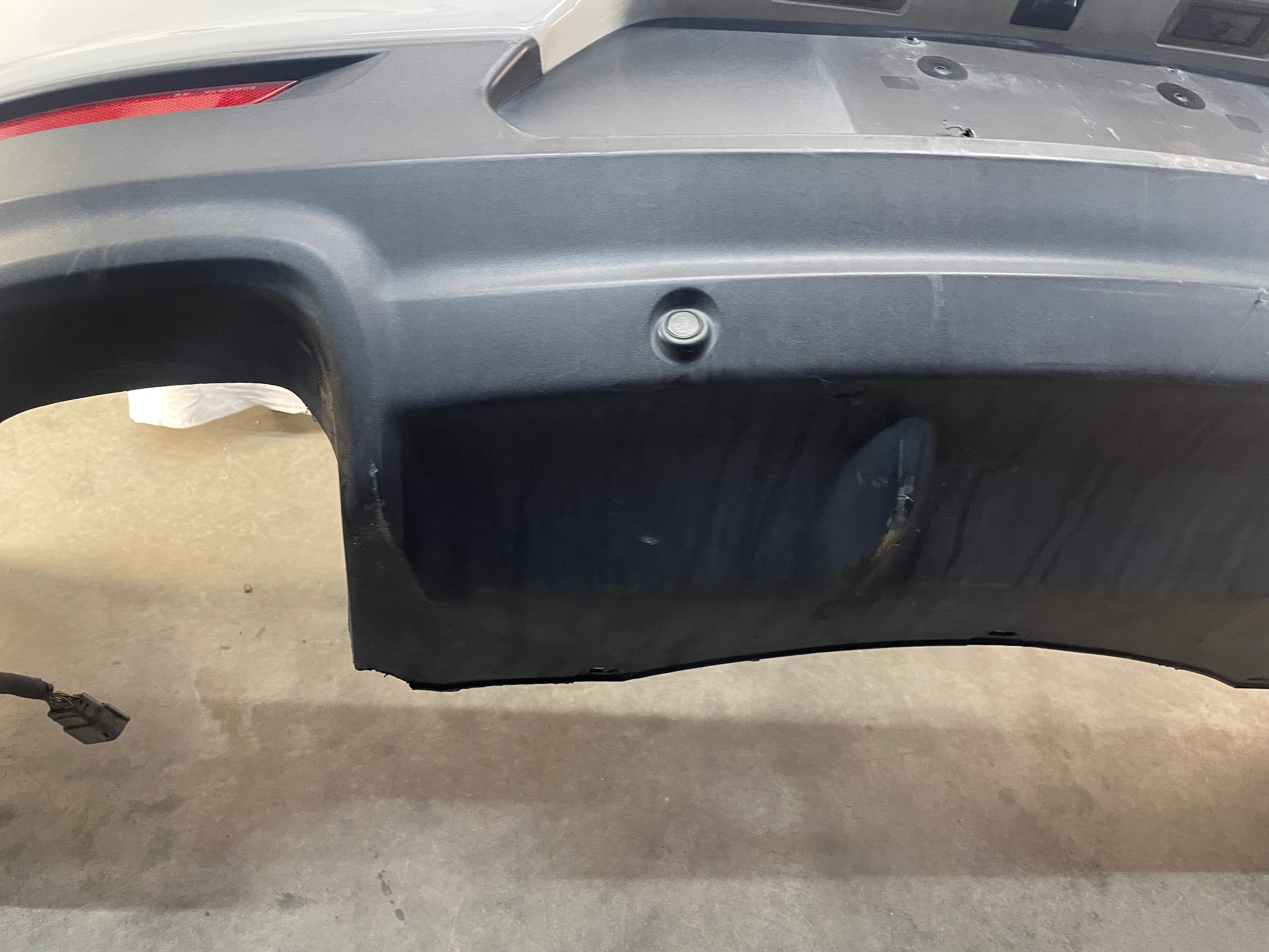 2014 Chevy SS Sedan Rear Bumper Cover Assembly White OEM - Day's Parts Yard