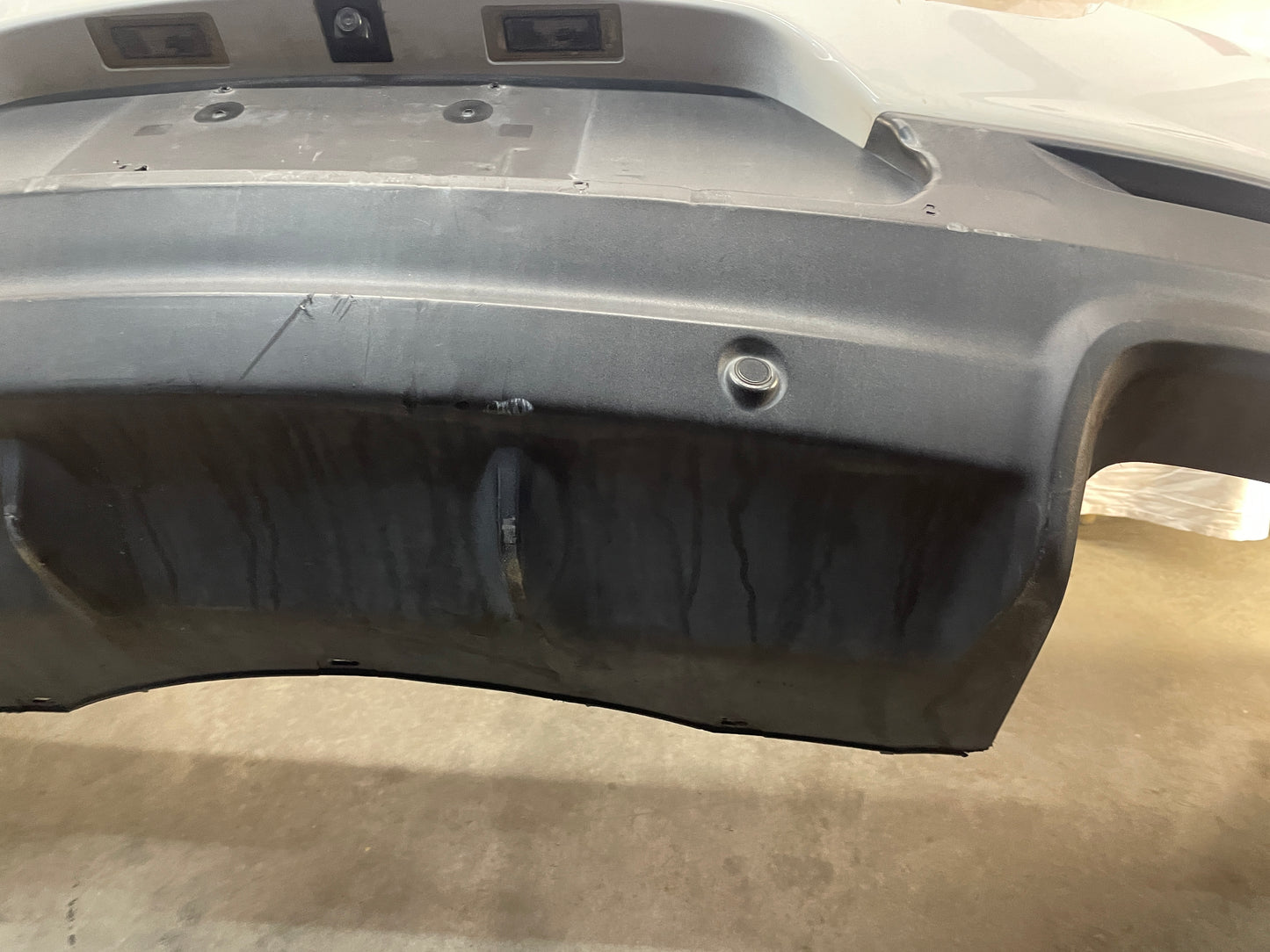2014 Chevy SS Sedan Rear Bumper Cover Assembly White OEM - Day's Parts Yard