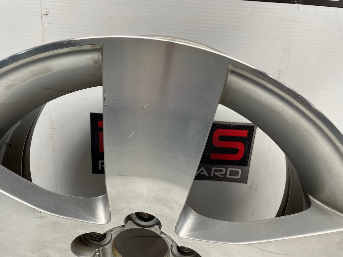 2015 Chevy SS Sedan Factory OEM 19X8 Wheel - Day's Parts Yard