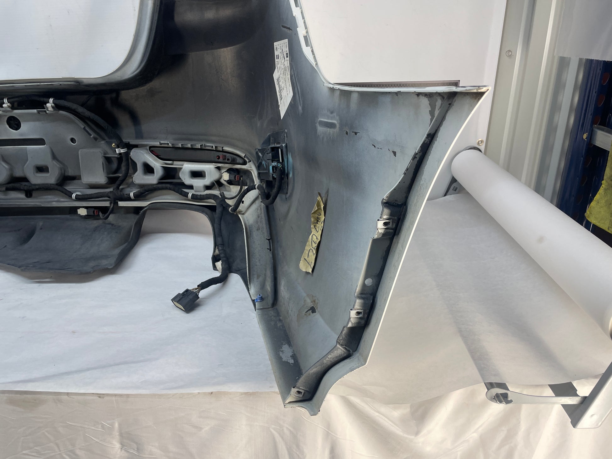 2014 Chevy SS Sedan Rear Bumper Cover Assembly White OEM - Day's Parts Yard