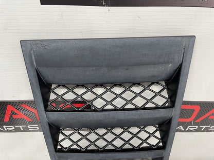 2015 Chevy Camaro SS Hood Scoop Vent Heat Extractor Hood Air Extractor Water Deflector Under Tray OEM - Day's Parts Yard