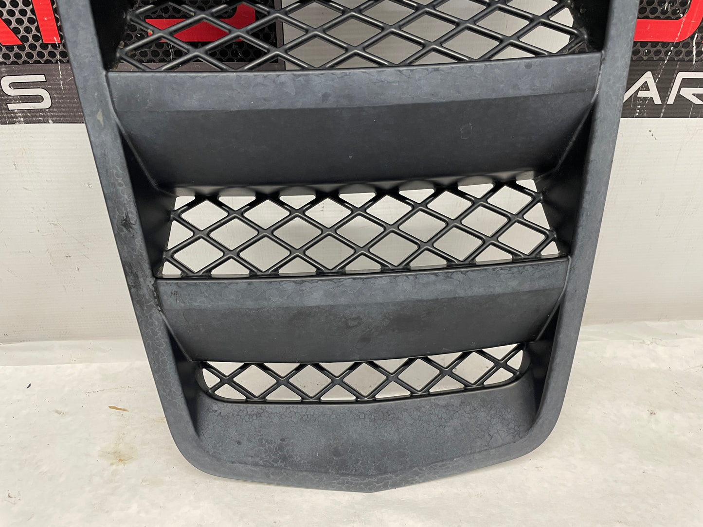 2015 Chevy Camaro SS Hood Scoop Vent Heat Extractor Hood Air Extractor Water Deflector Under Tray OEM - Day's Parts Yard