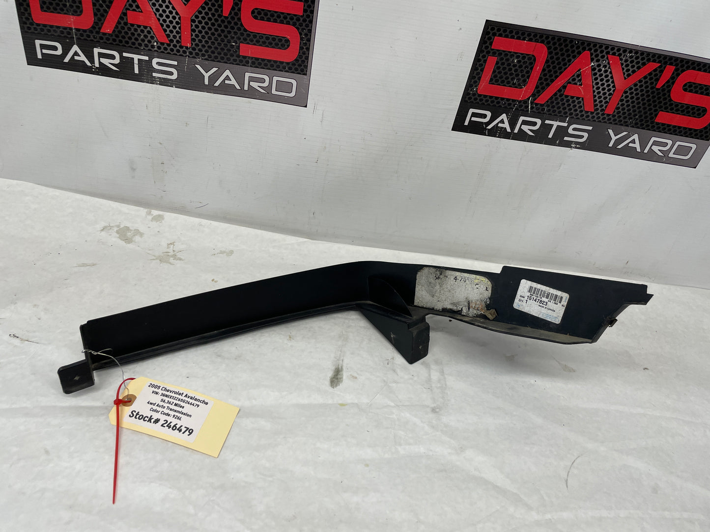2005 Chevy Avalanche RH Passenger Outer Bumper Filler Panel OEM - Day's Parts Yard