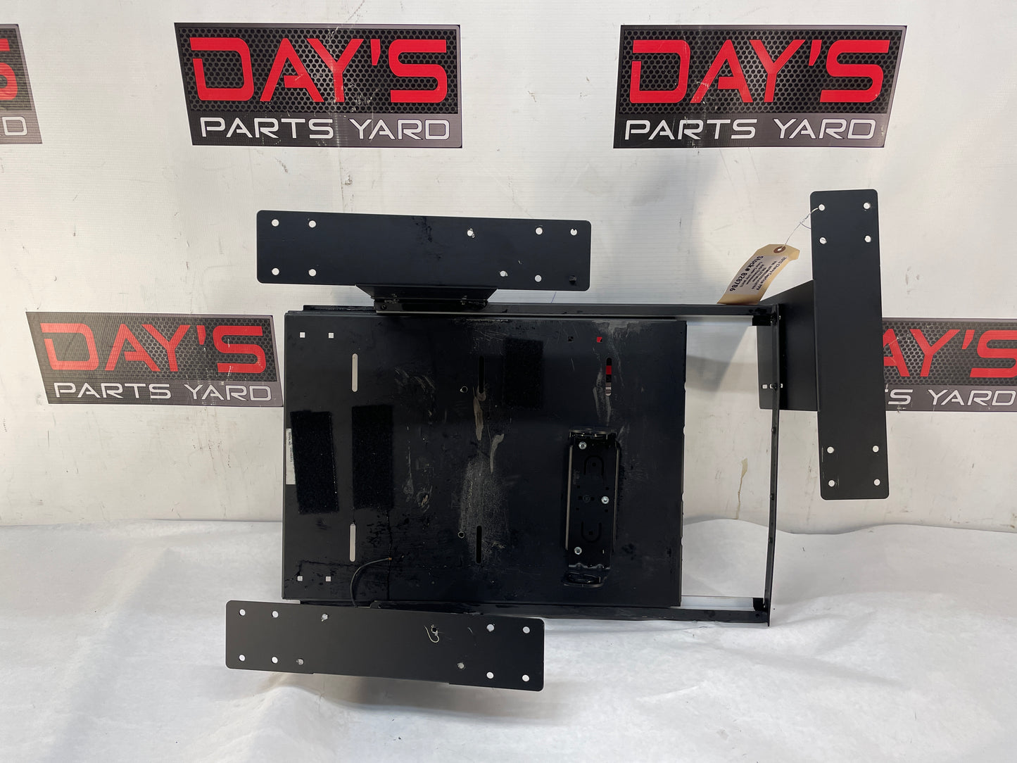 2013 Chevy Caprice PPV Sliding Tray OEM - Day's Parts Yard