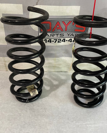 2017 Chevy SS Sedan Rear RH & LH Coil Springs OEM