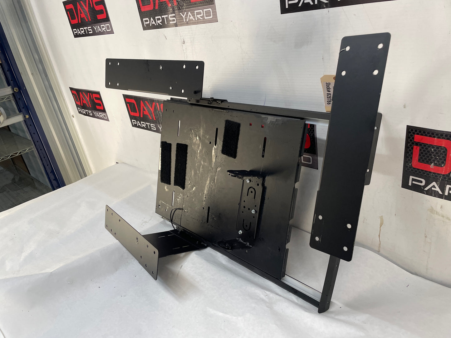 2013 Chevy Caprice PPV Sliding Tray OEM - Day's Parts Yard