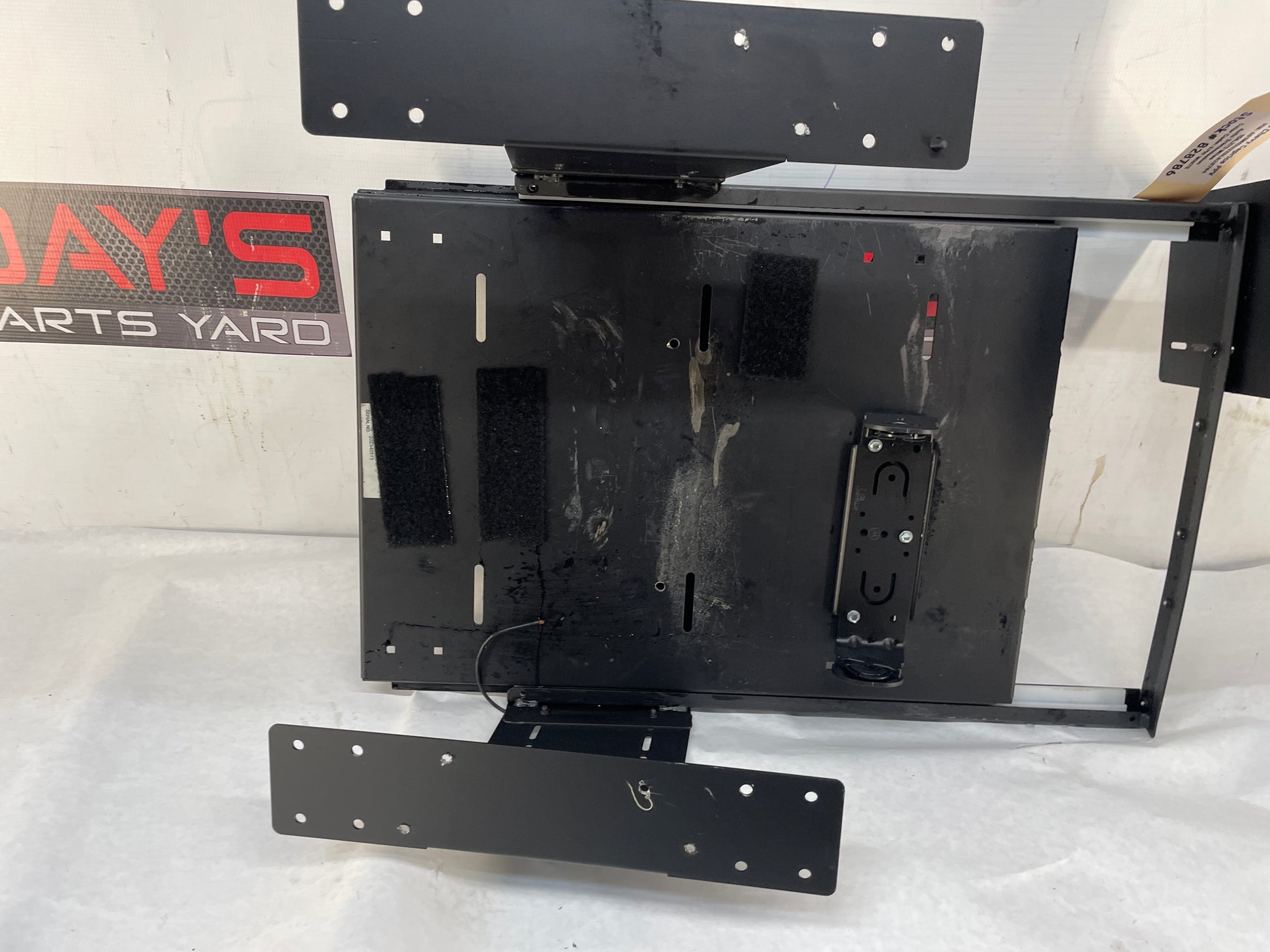 2013 Chevy Caprice PPV Sliding Tray OEM - Day's Parts Yard