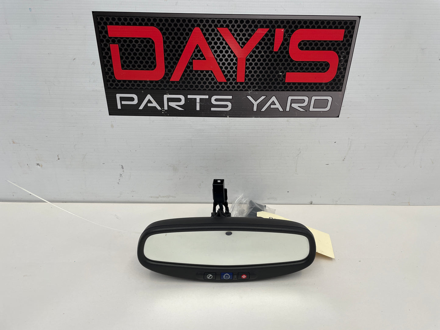 2010 Chevy Camaro SS Rearview Mirror w/OnStar OEM - Day's Parts Yard