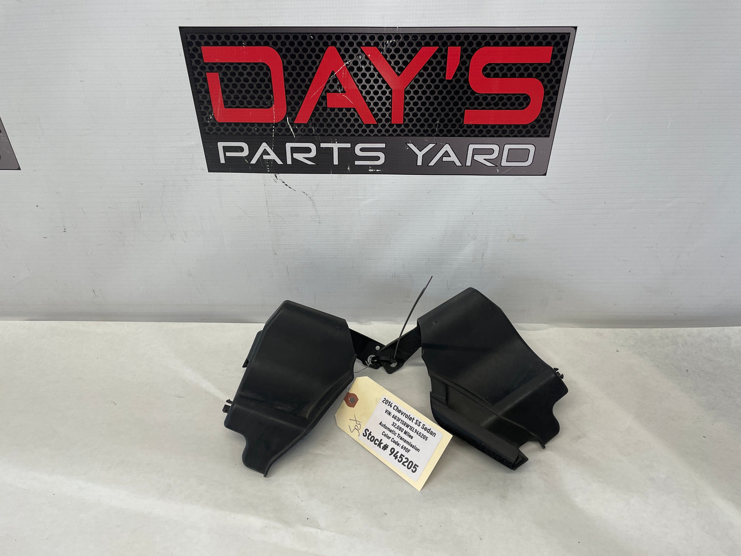 2014 Chevy SS Sedan RH & LH Radiator Support Baffle OEM - Day's Parts Yard