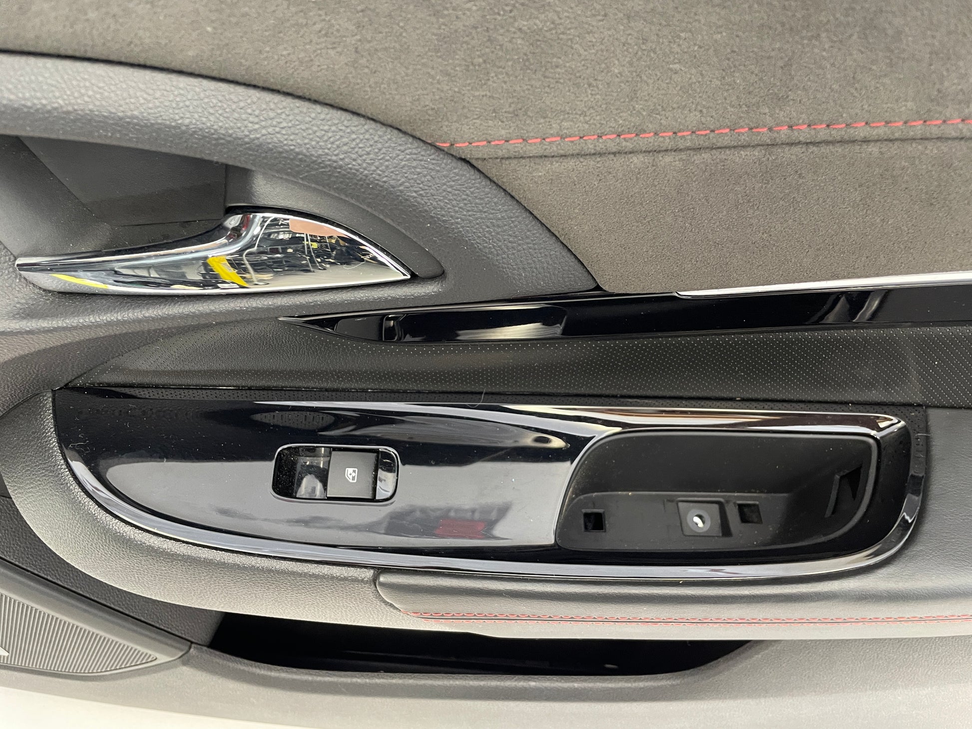 2016 Chevy SS Sedan Front RH Passenger Door Panel OEM - Day's Parts Yard