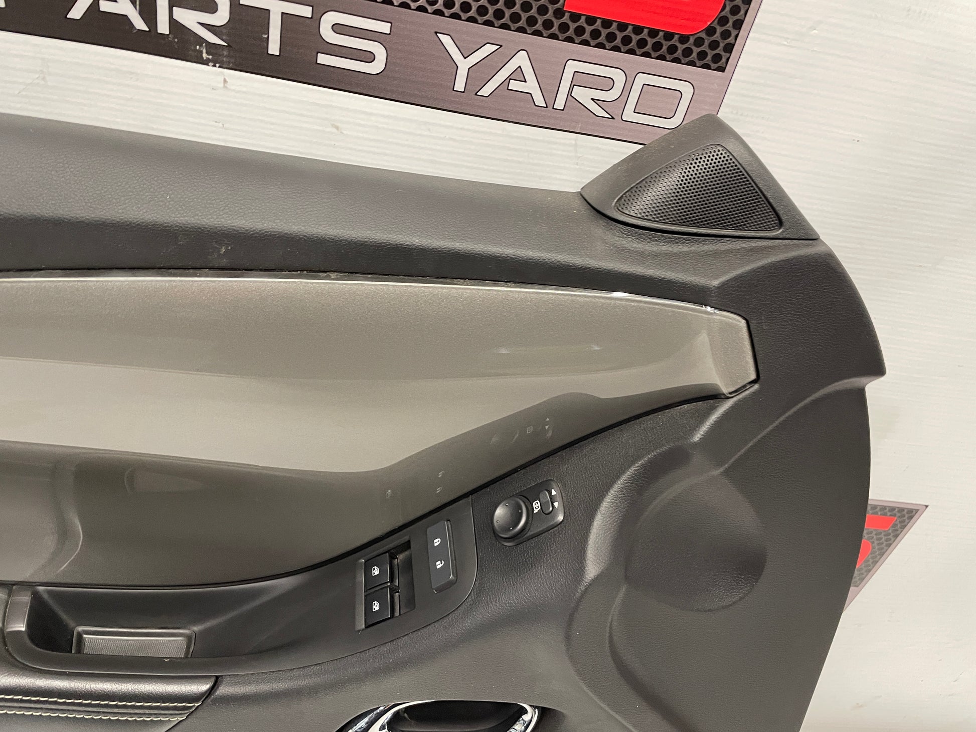 2015 Chevy Camaro SS LH Driver Interior Door Panel Trim Molding OEM - Day's Parts Yard