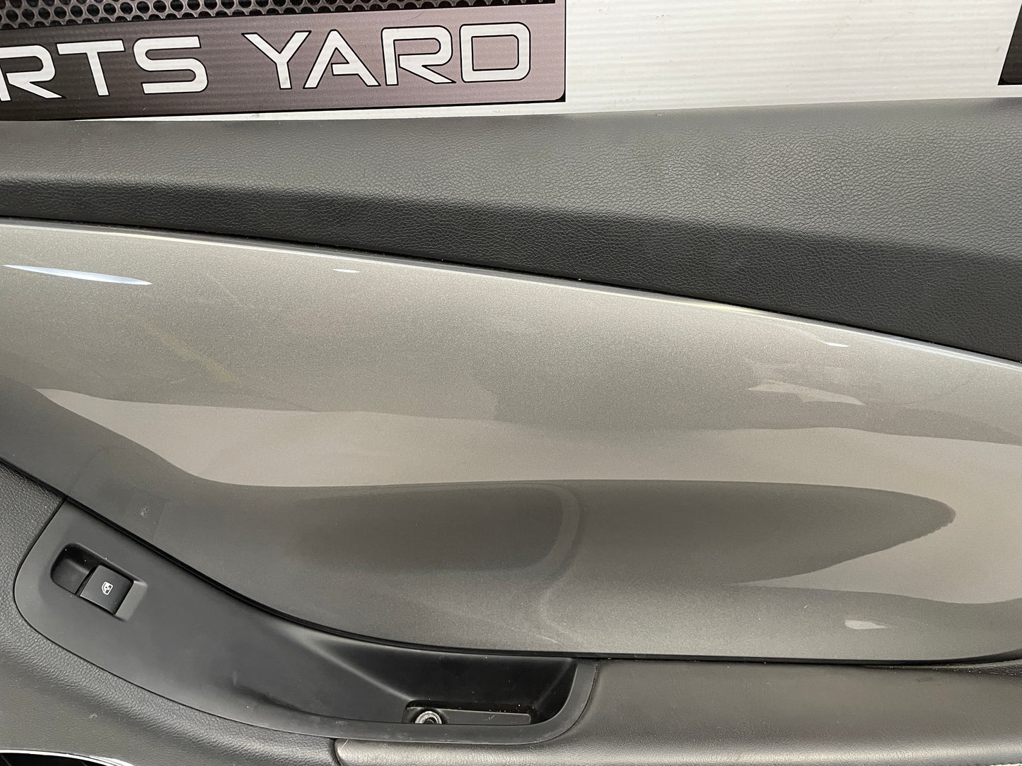 2010 Chevy Camaro SS Front RH Passenger Door Panel OEM - Day's Parts Yard
