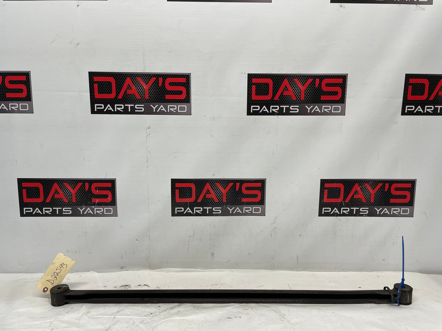 2002 Chevy Camaro SS Rear Suspension Axle Panhard Track Bar OEM - Day's Parts Yard