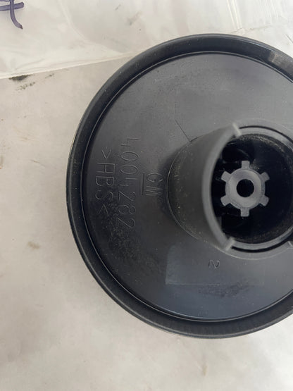 2005 Pontiac GTO LH Driver Front Seat Lumber Knob OEM