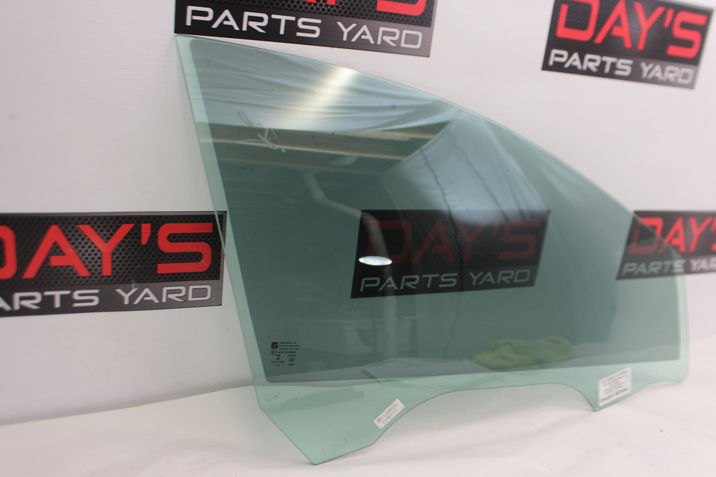 2015 Chevy SS Sedan Front RH Passenger Door Window Glass OEM