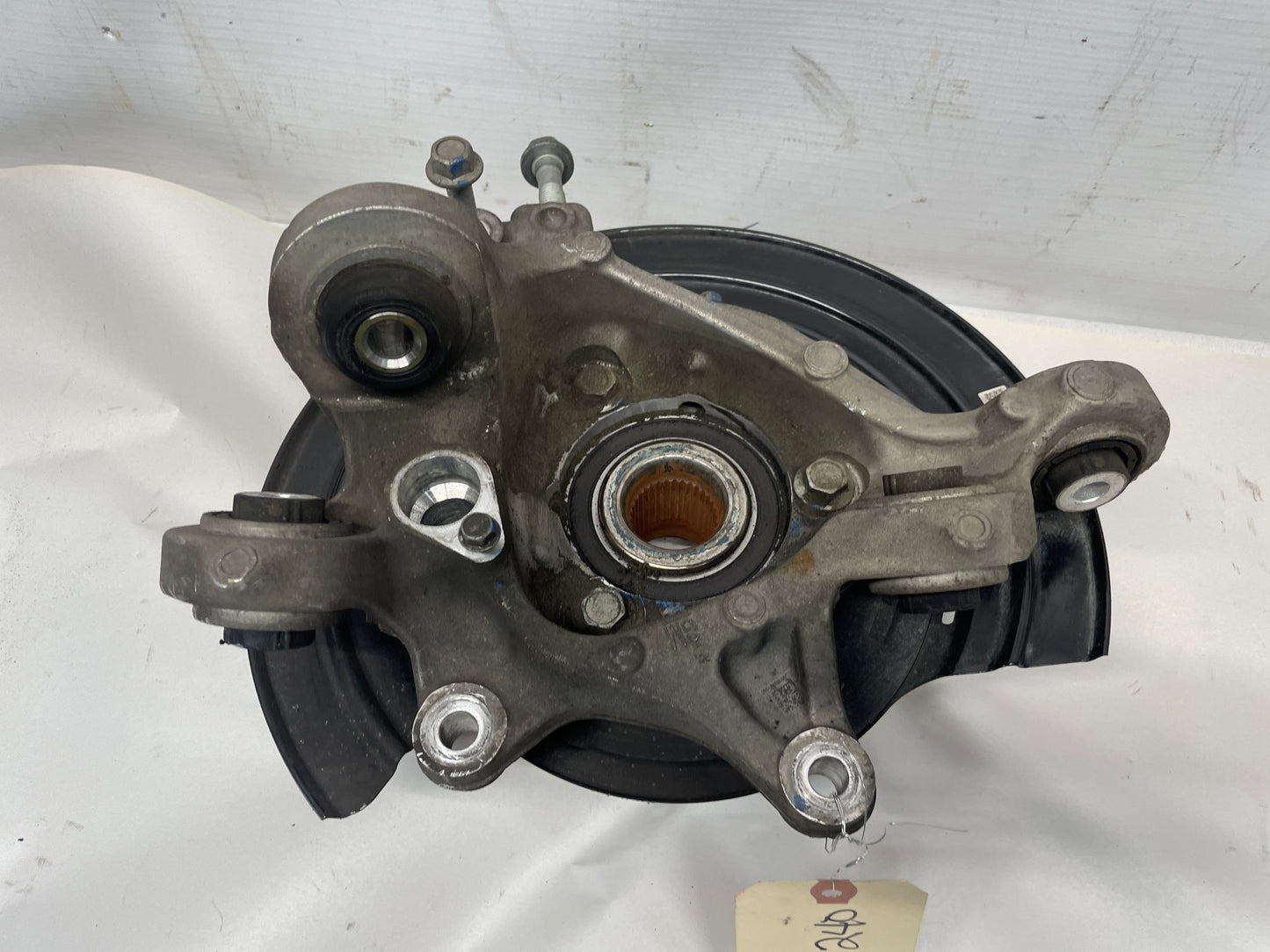 2018 Chevy Camaro 1LE SS LH Driver Rear Spindle Knuckle Hub OEM - Day's Parts Yard