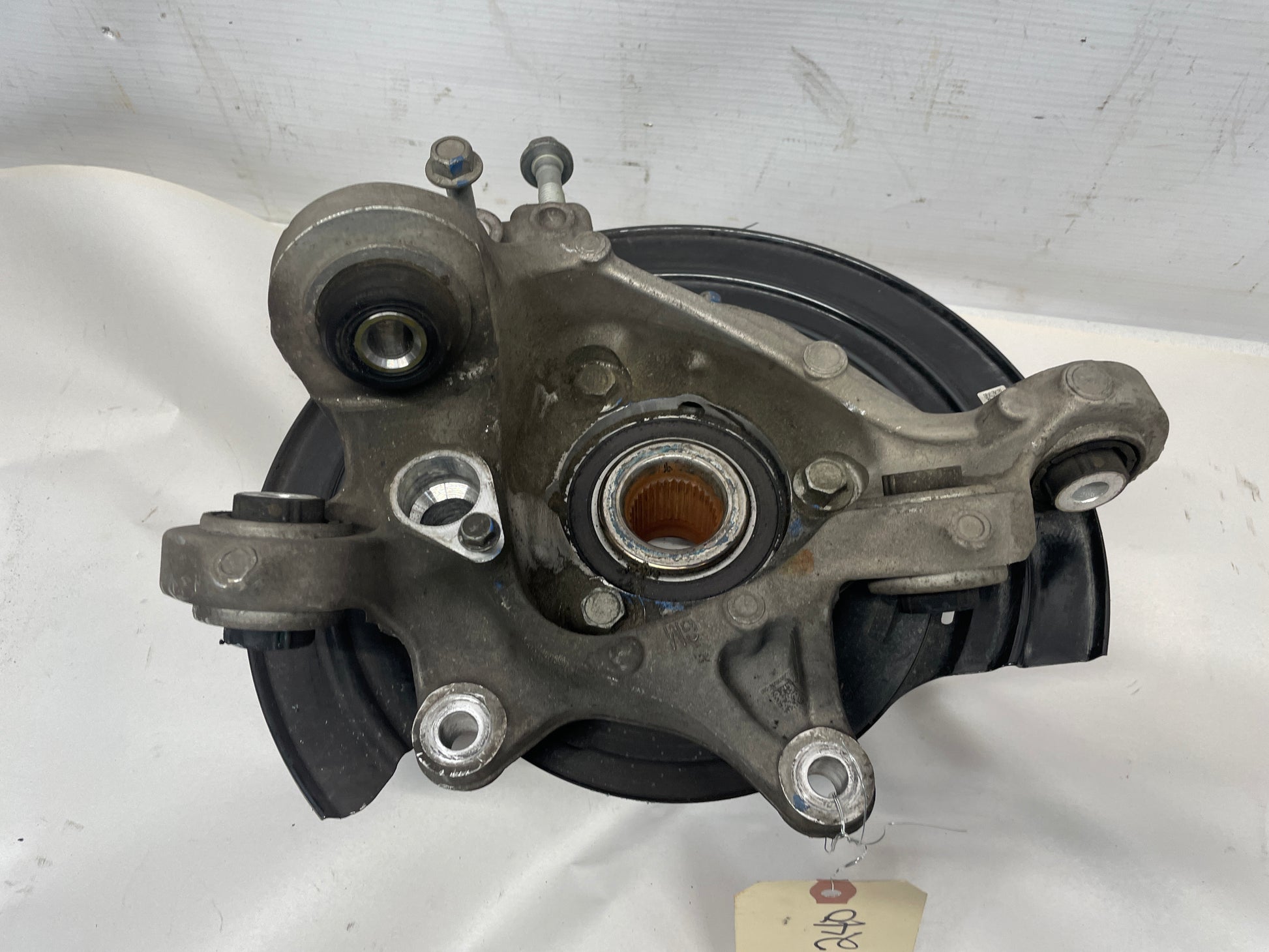 2018 Chevy Camaro 1LE SS LH Driver Rear Spindle Knuckle Hub OEM - Day's Parts Yard