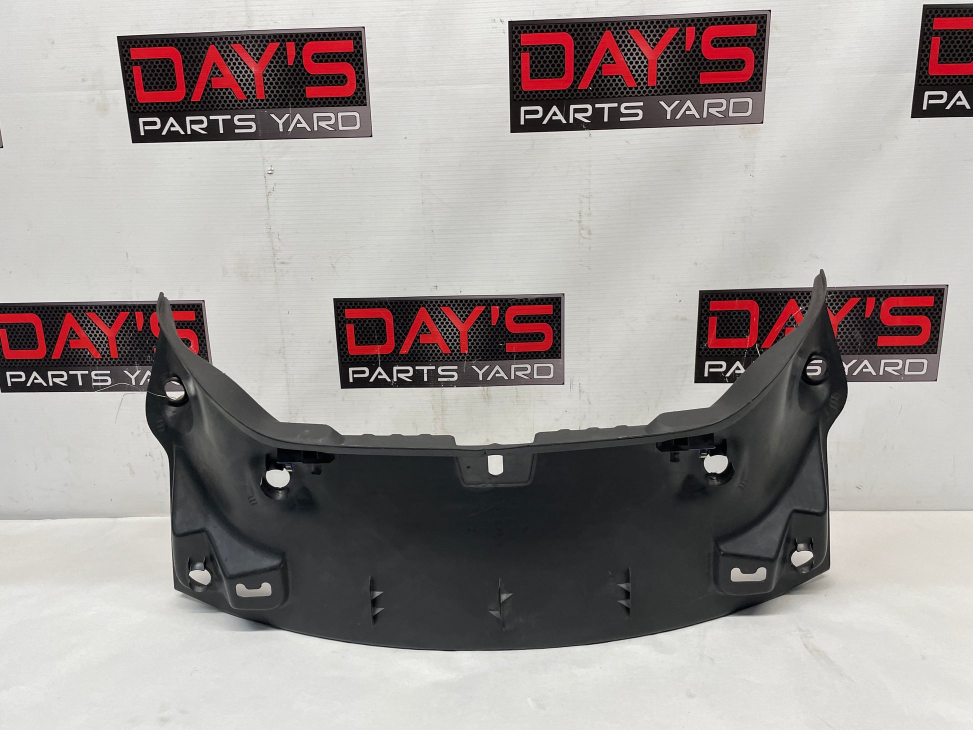 2010 Chevy Camaro SS Rear Body Tailgate Panel Trim OEM - Day's Parts Yard
