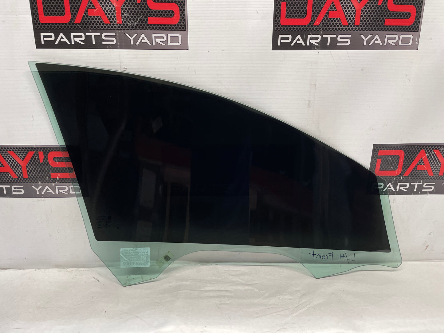 2015 Chevy SS Sedan LH Driver Front Door Window Glass OEM - Day's Parts Yard