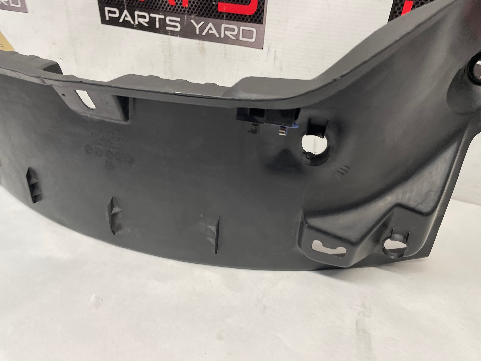 2010 Chevy Camaro SS Rear Body Tailgate Panel Trim OEM - Day's Parts Yard