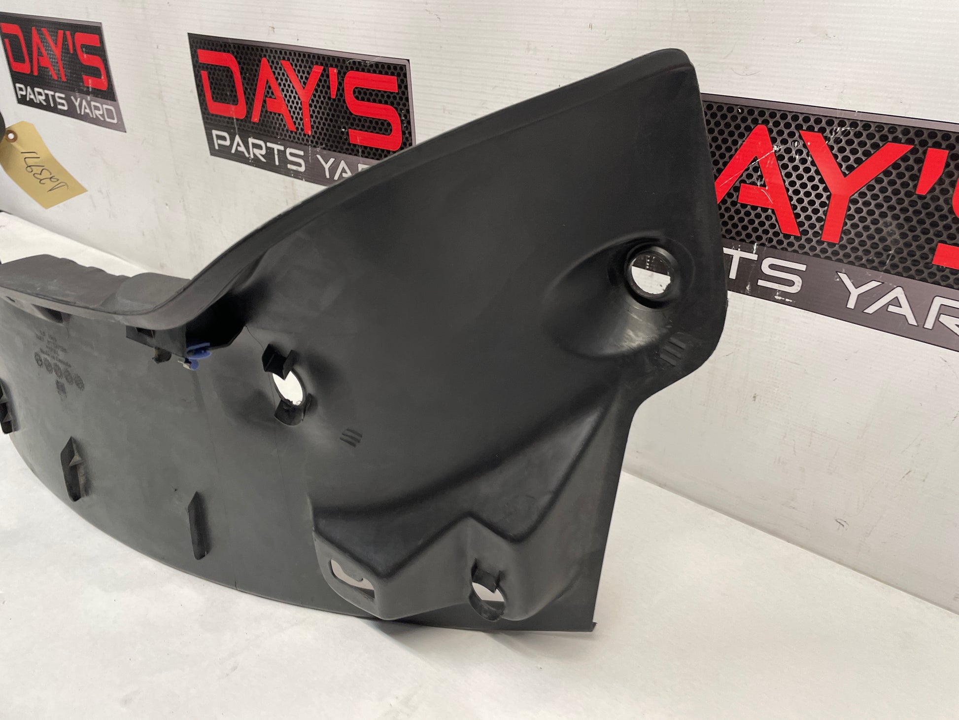 2010 Chevy Camaro SS Rear Body Tailgate Panel Trim OEM - Day's Parts Yard