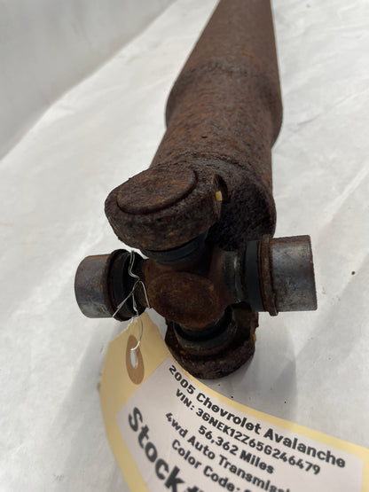 2005 Chevy Avalanche Rear Driveshaft OEM - Day's Parts Yard