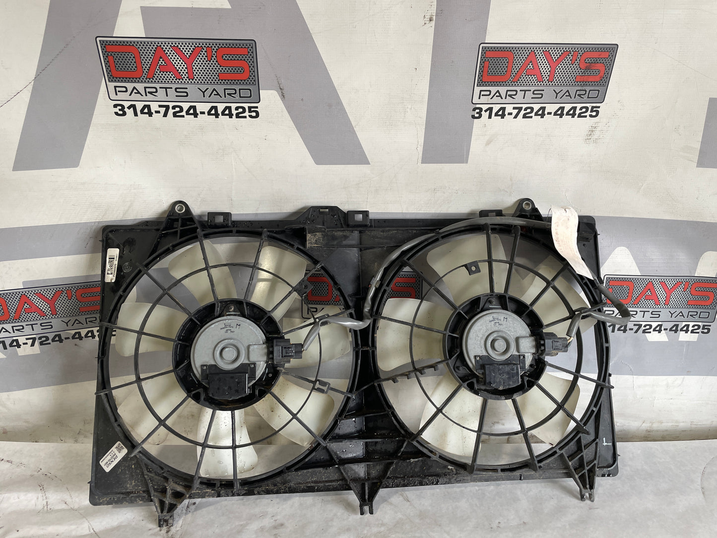 2015 Chevy Camaro SS  Radiator Dual Electric Coolant Cooling Fan OEM