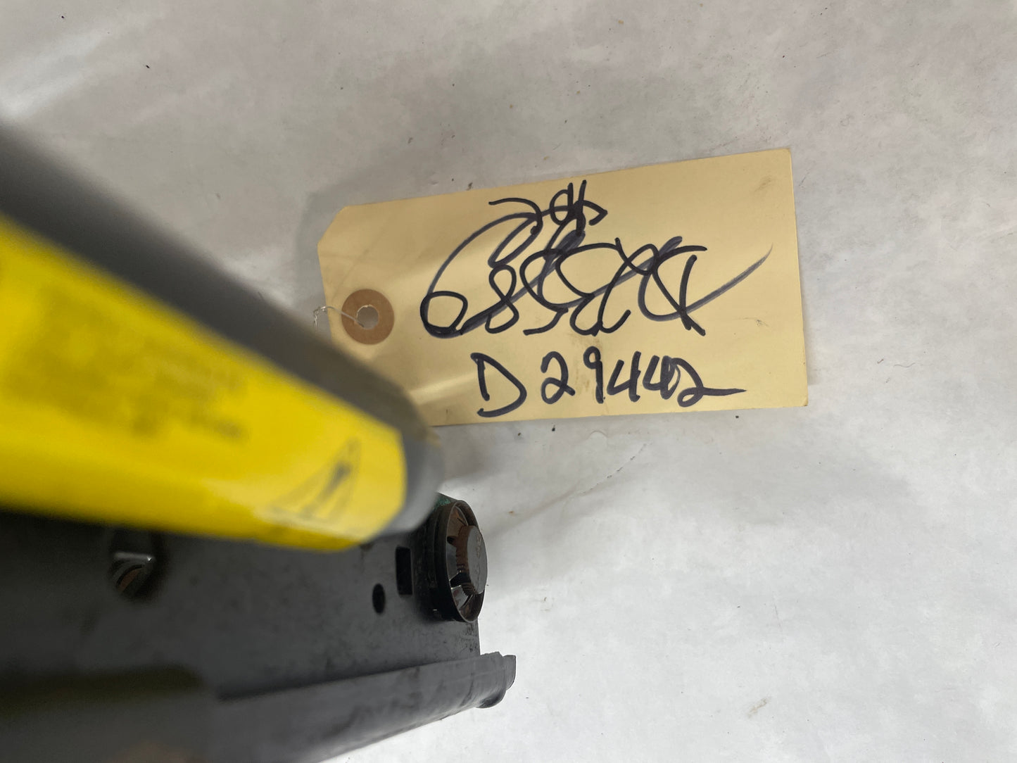 2005 Pontiac GTO RH Passenger Front Seat Track Electric Frame Adjuster Motor Assembly OEM