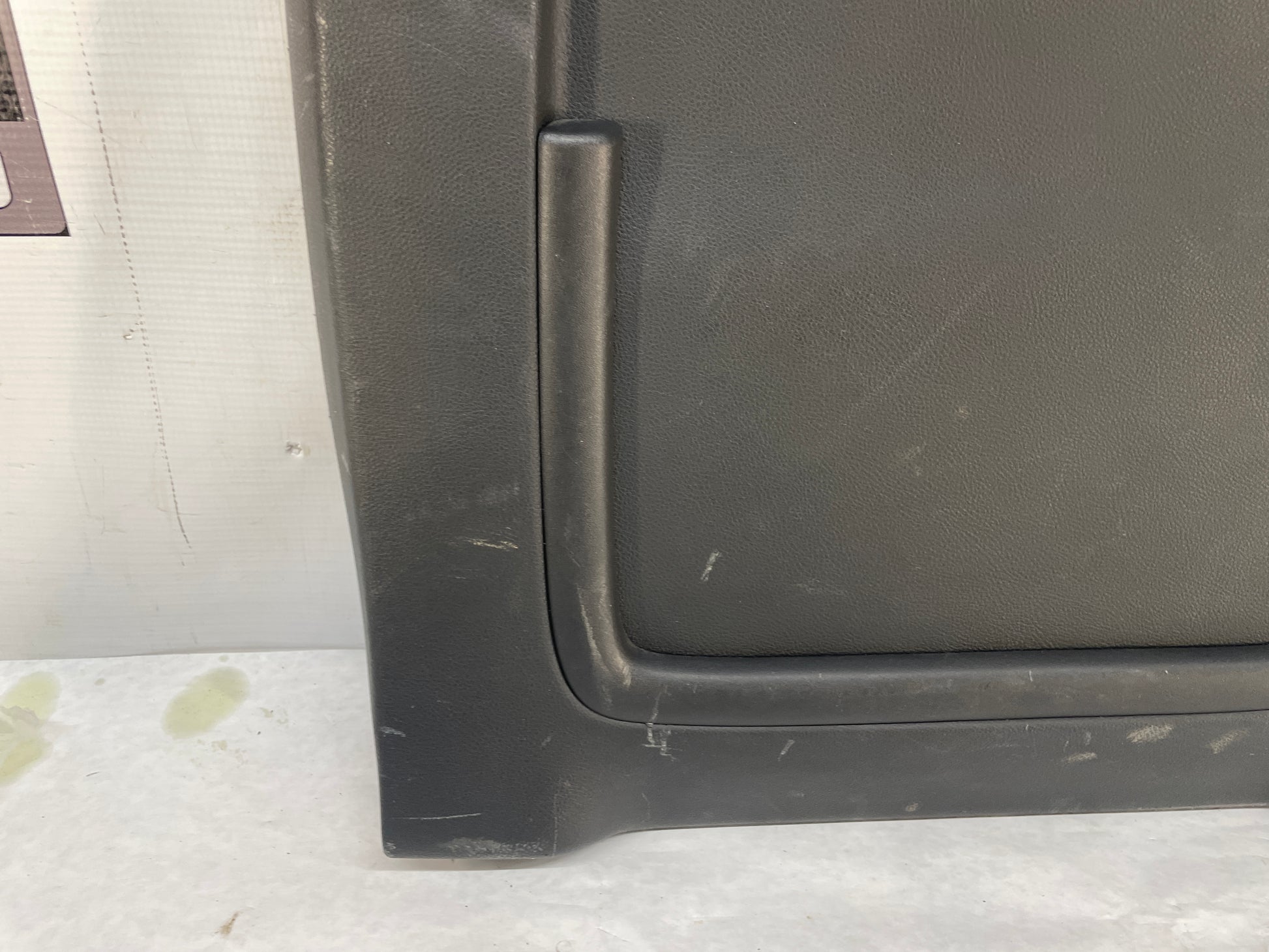 2013 Chevy Caprice RH Passenger Front Seat Rear Panel OEM - Day's Parts Yard