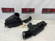 2014 Chevy SS Sedan Factory Air Intake Box Assembly OEM - Day's Parts Yard
