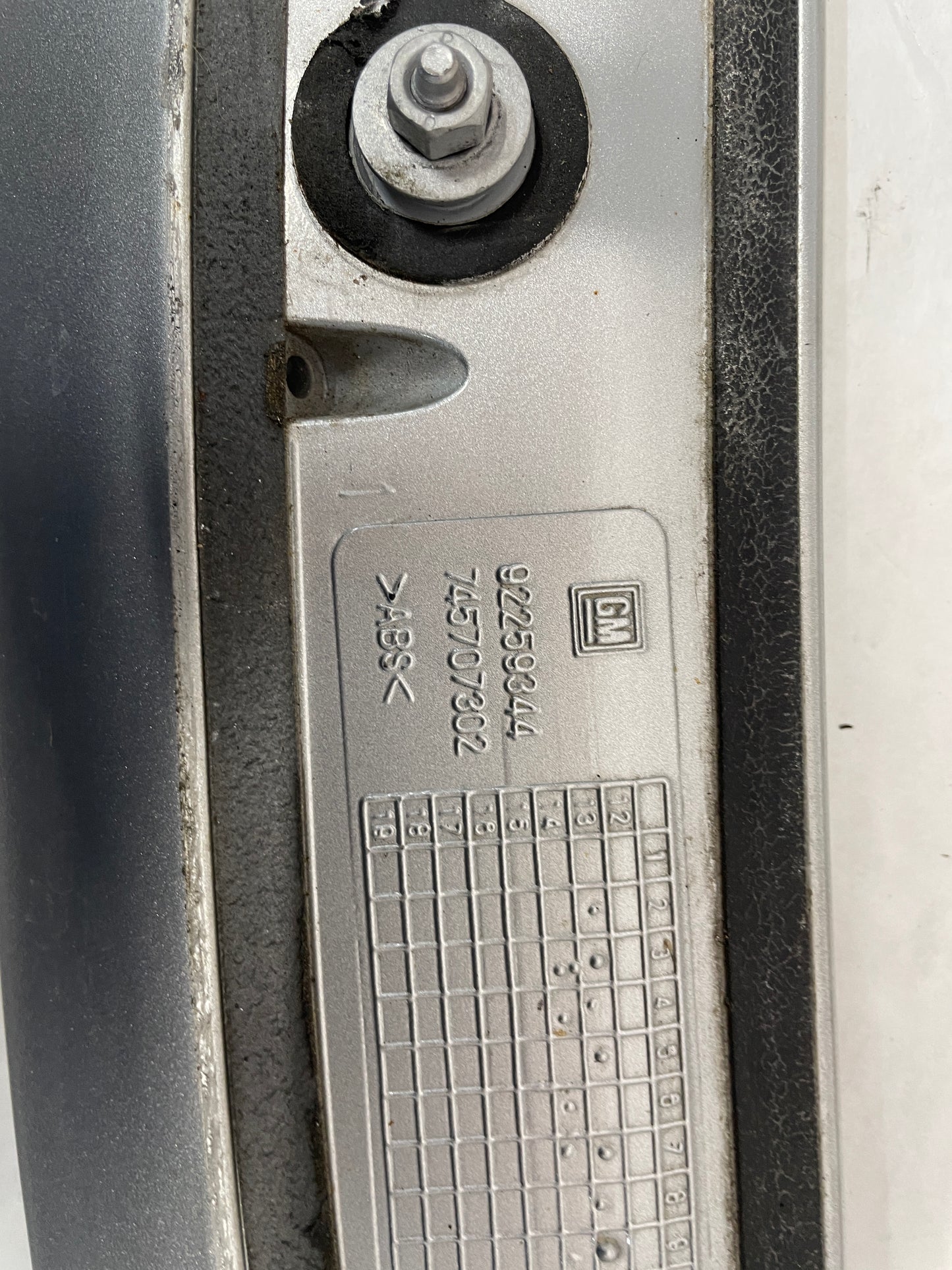 2015 Chevy SS Sedan Trunk Deck Lid Spoiler Wing OEM - Day's Parts Yard