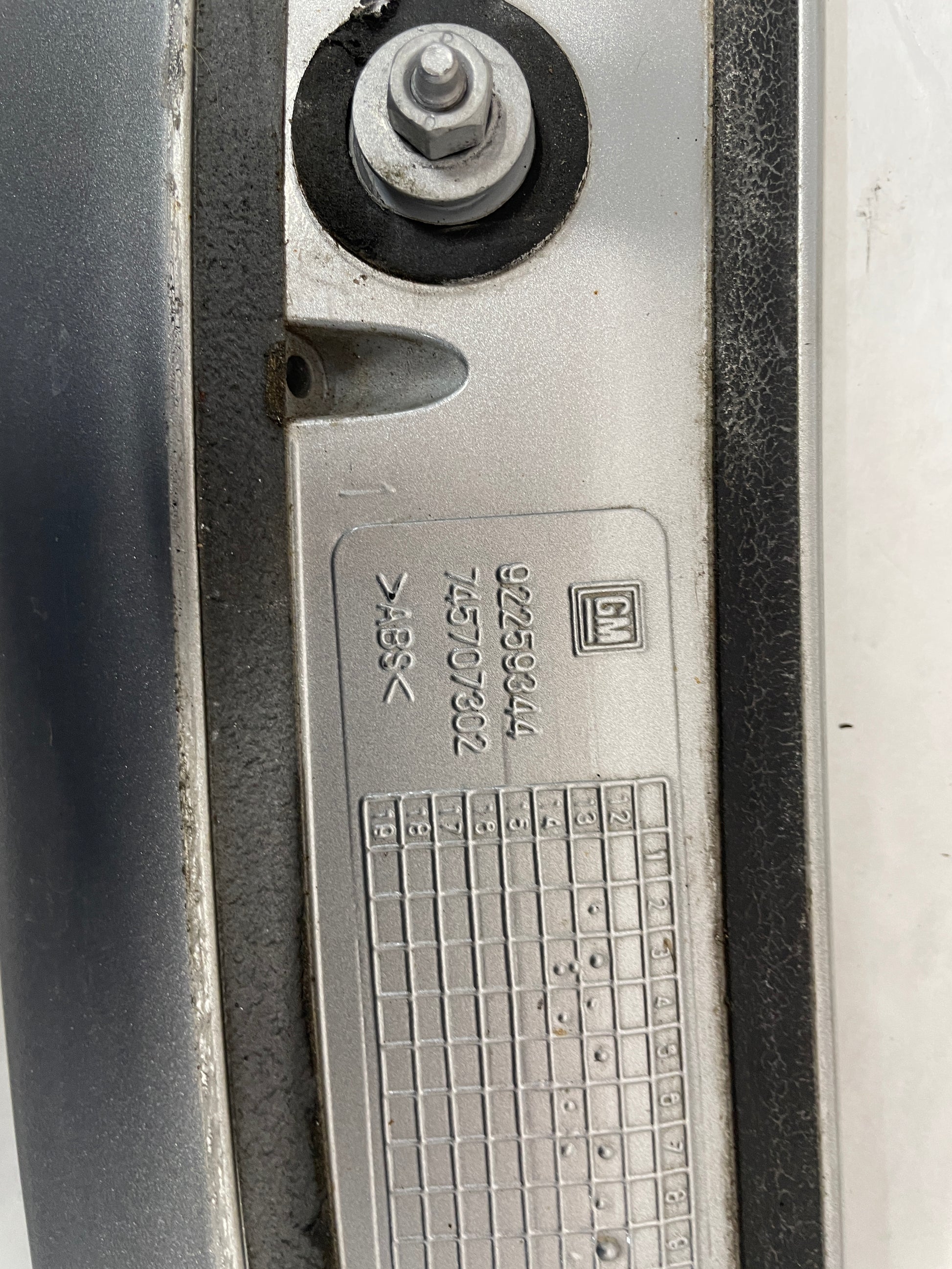 2015 Chevy SS Sedan Trunk Deck Lid Spoiler Wing OEM - Day's Parts Yard