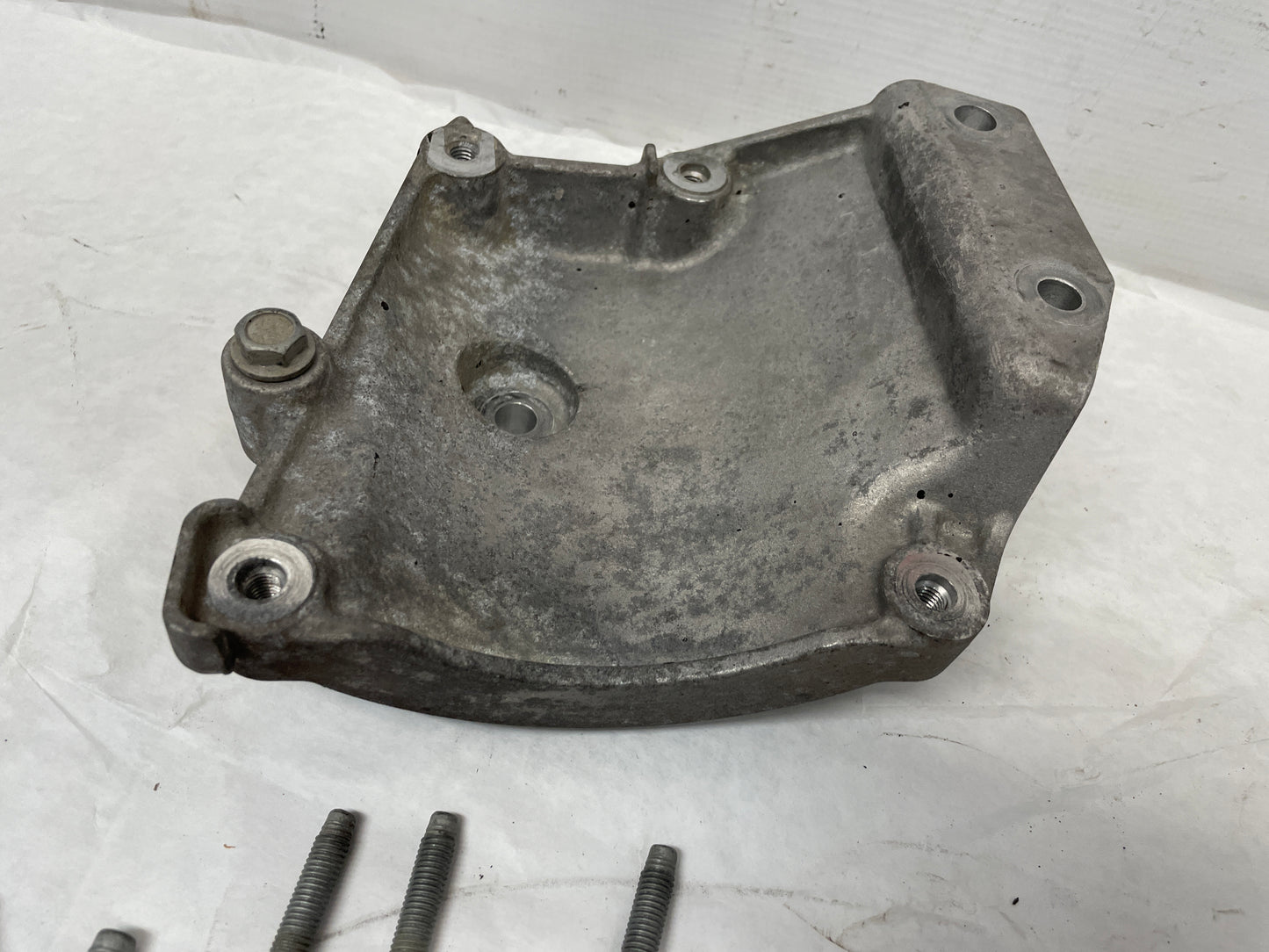 2014 Chevy Camaro SS AC A/C Air Conditioner Bracket w/ Hardware OEM - Day's Parts Yard