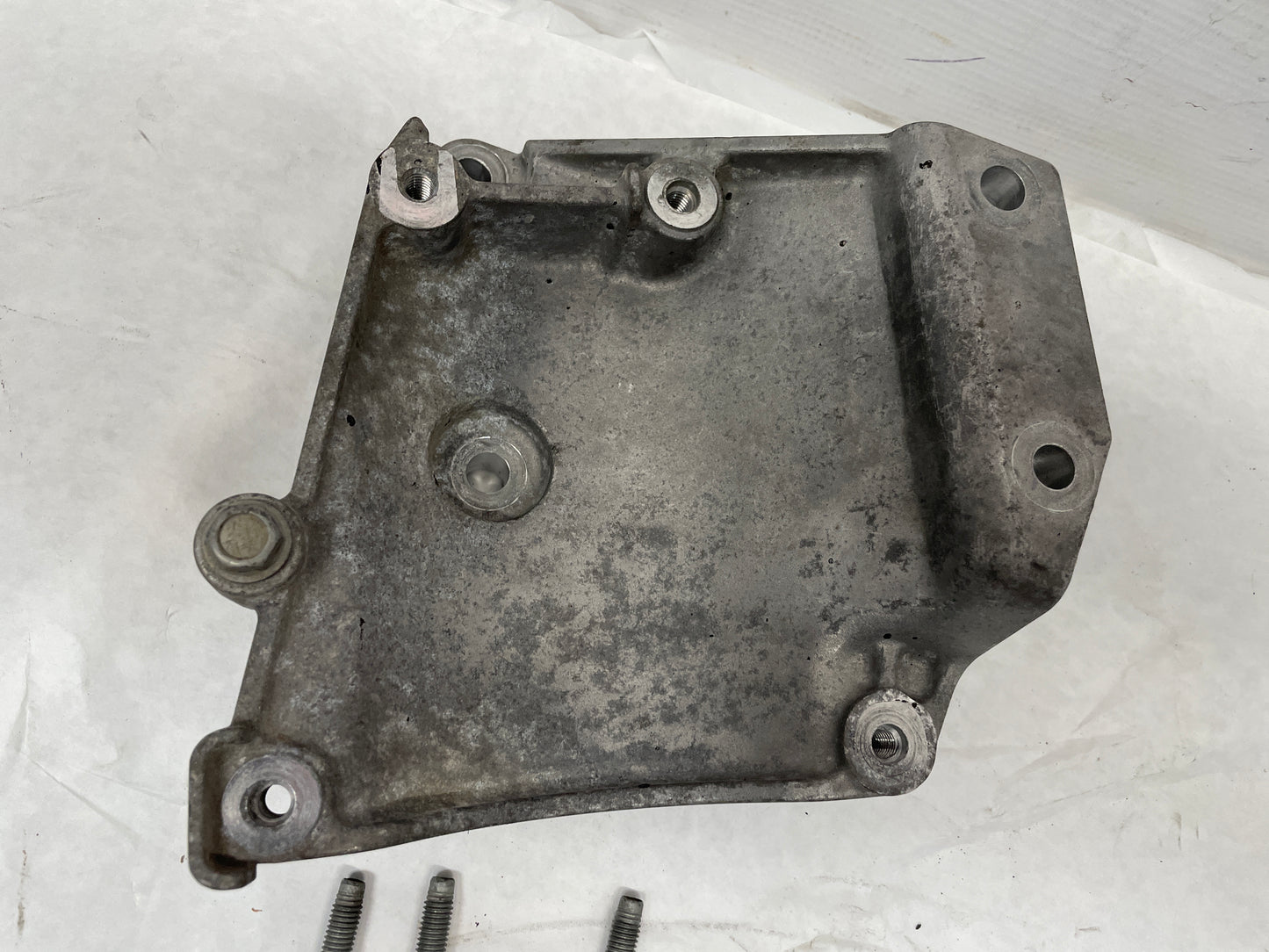 2014 Chevy Camaro SS AC A/C Air Conditioner Bracket w/ Hardware OEM - Day's Parts Yard