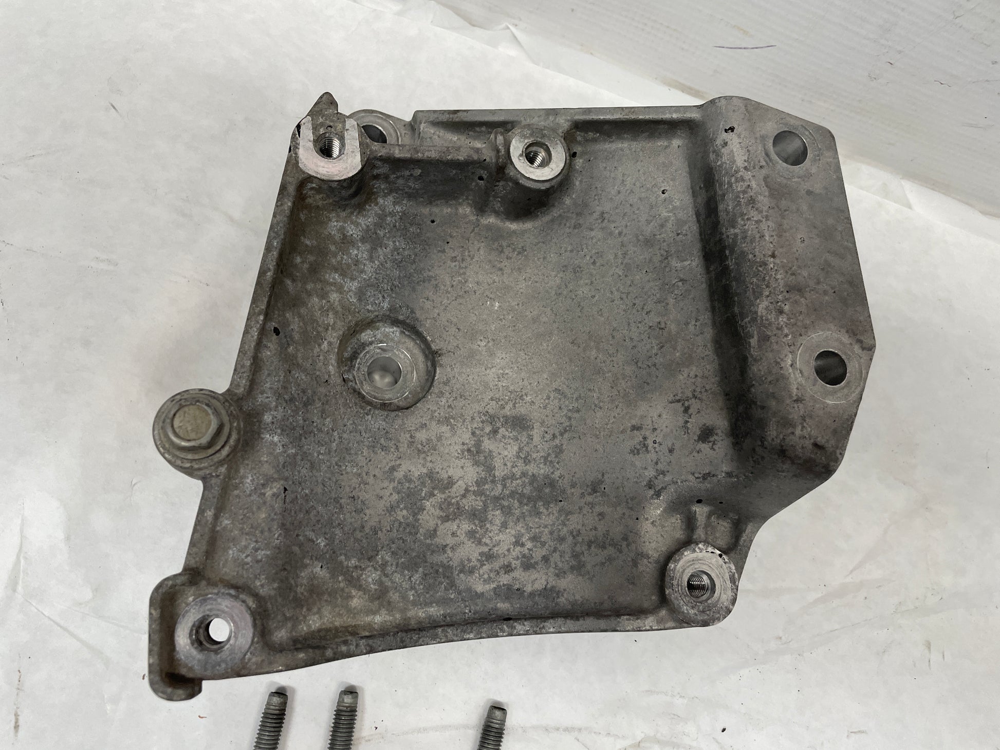 2014 Chevy Camaro SS AC A/C Air Conditioner Bracket w/ Hardware OEM - Day's Parts Yard